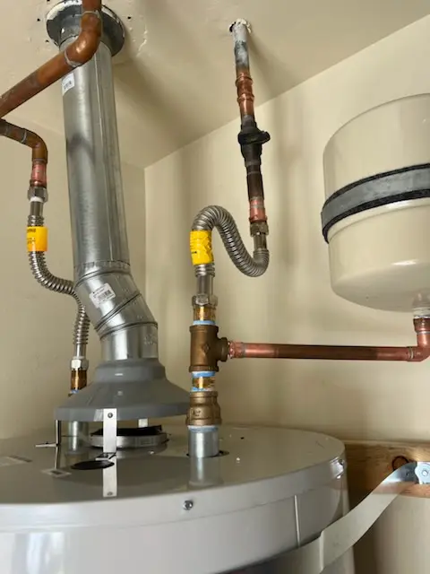 Water heater installation and plumbing repair in Rossmoyne